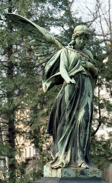 Neust.Friedhof (76) 03-1994.jpg
